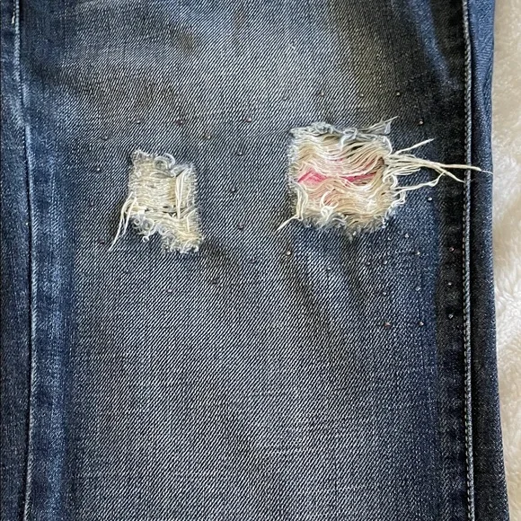 Distressed Blue Jeans - Picture 3 of 11
